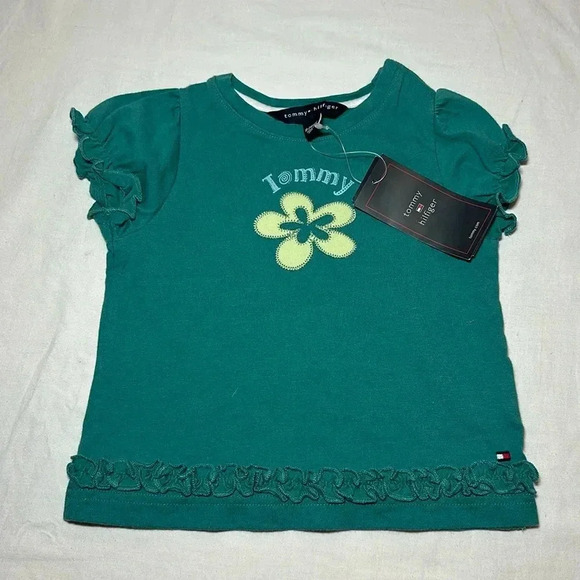 Tommy Hilfiger - NWT -  short sleeve flower T-shirt. Size 18-24 months - Picture 1 of 4